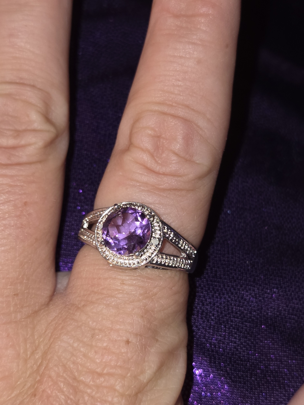 925 Sterling Silver Halo Ring with Round Amethyst Gemstone